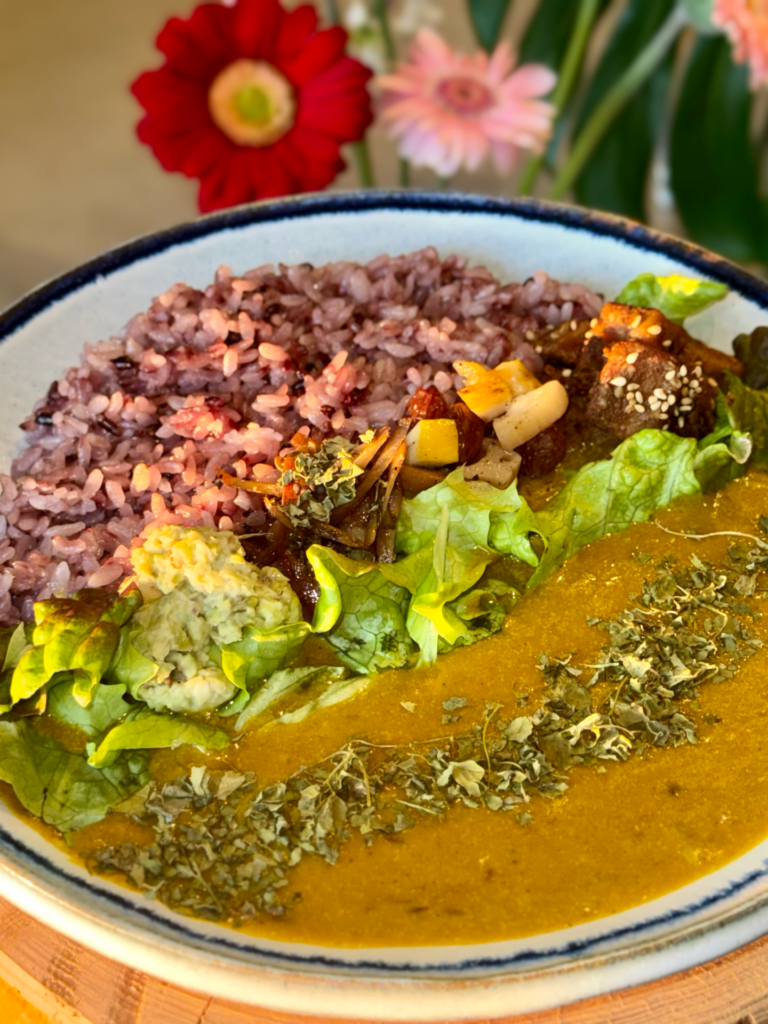 旬野菜のスパイスカレー〜春野菜の恵み〜