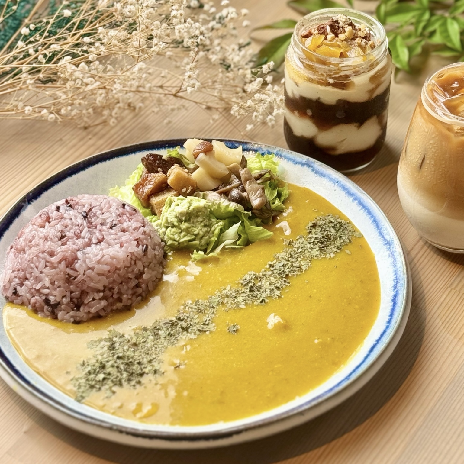 旬野菜のスパイスカレー&オーツカフェラテ&ティラミス風コーヒーゼリーセット
